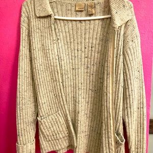 Nice zip up sweater…great cover up, nice worn as a jacket too